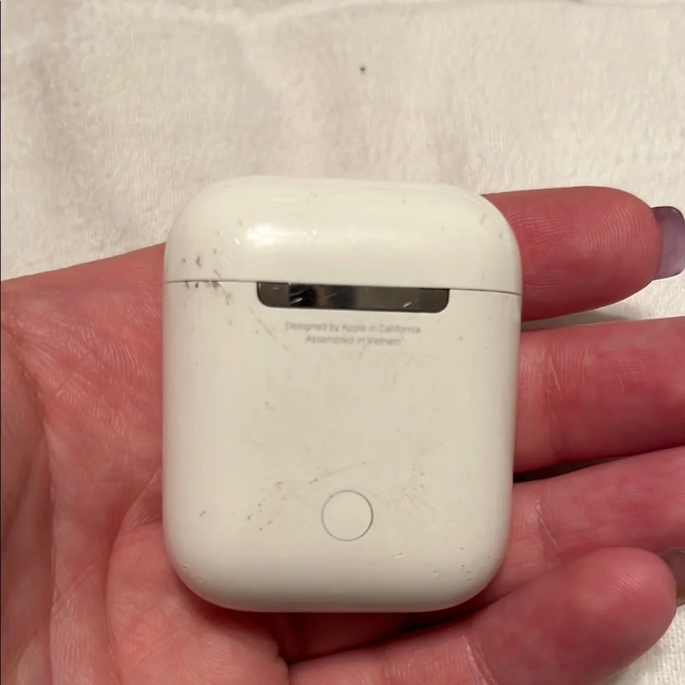 Apple Airpods Charging Case